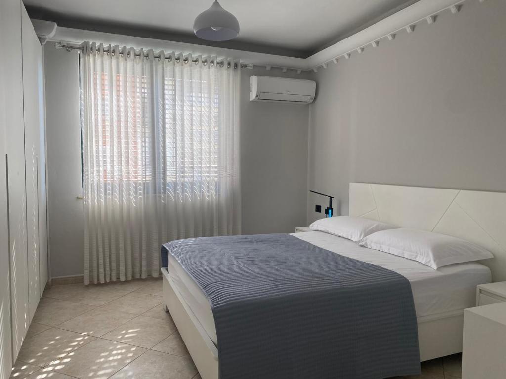 Laureta Central Apartment ติรานา ภายนอก รูปภาพ