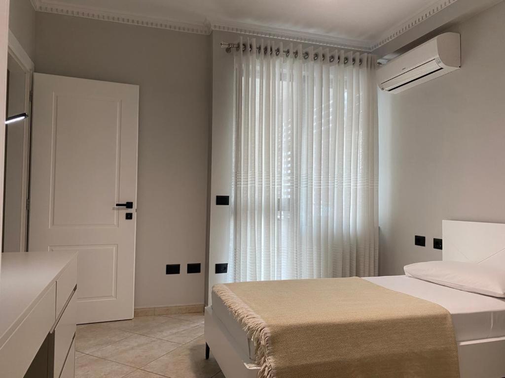 Laureta Central Apartment ติรานา ภายนอก รูปภาพ
