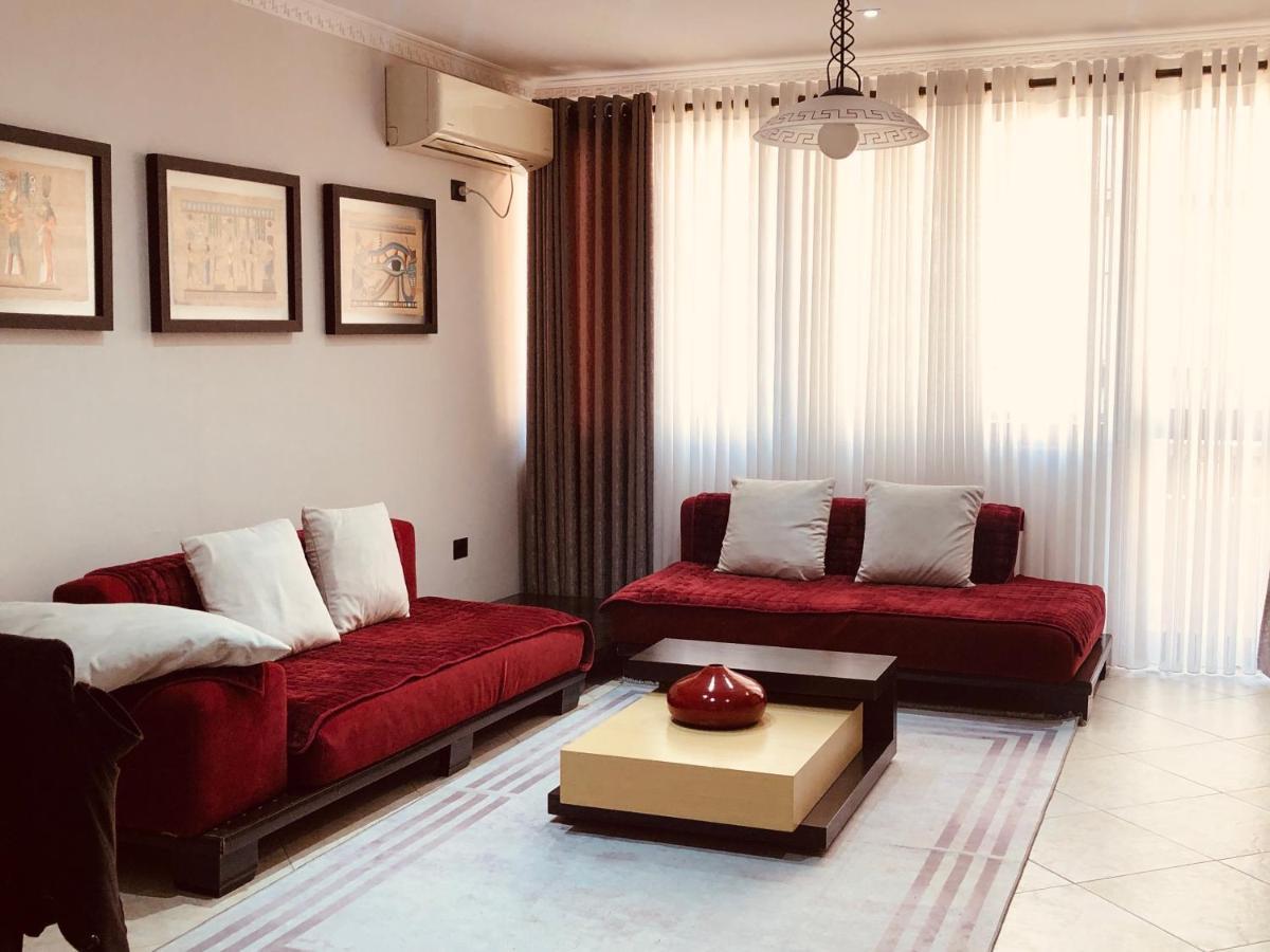 Laureta Central Apartment ติรานา ภายนอก รูปภาพ