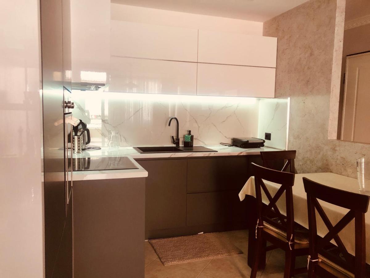 Laureta Central Apartment ติรานา ภายนอก รูปภาพ