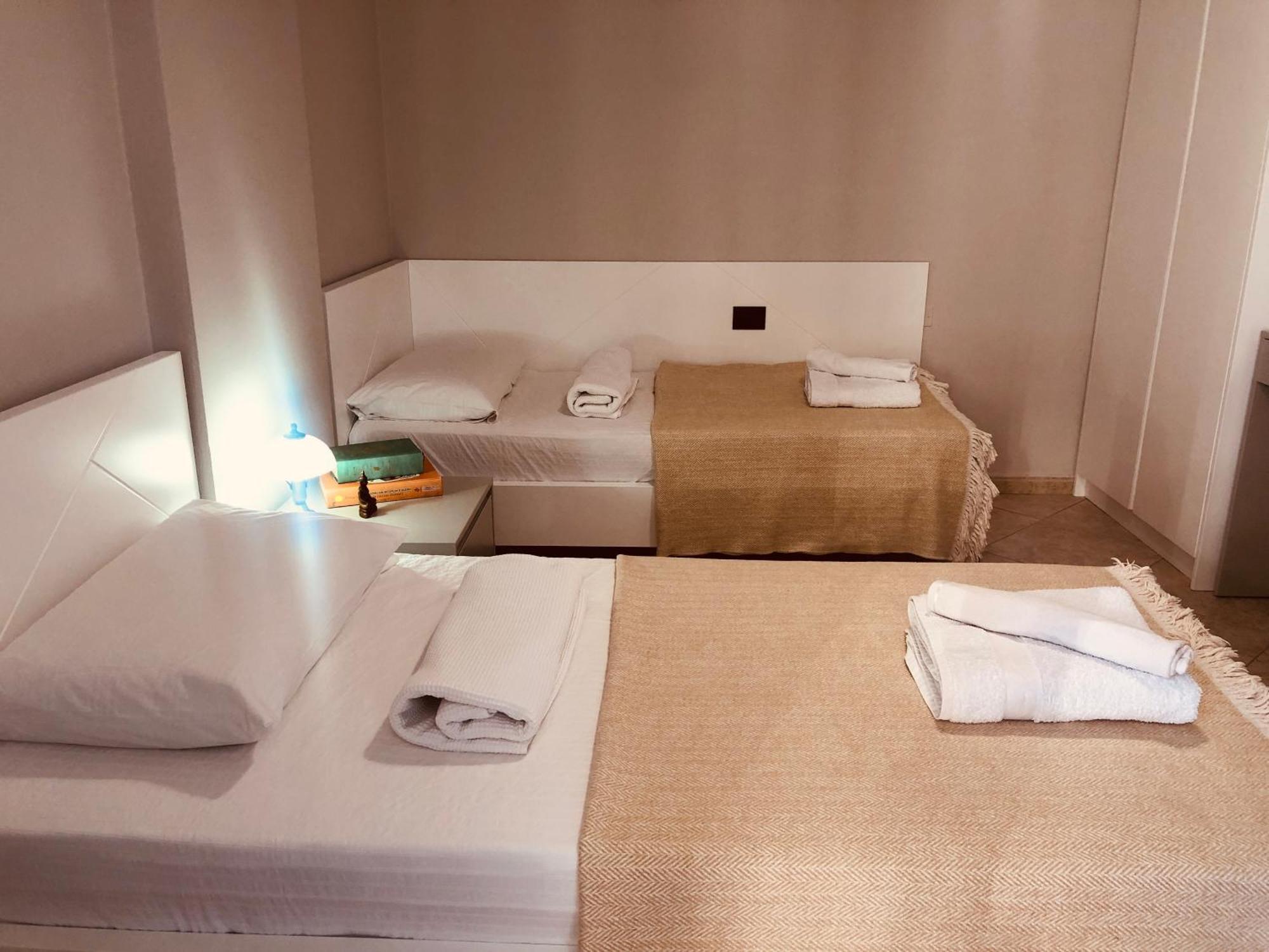 Laureta Central Apartment ติรานา ภายนอก รูปภาพ